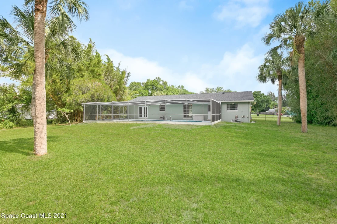 Photo of 1980 Michels Drive NE