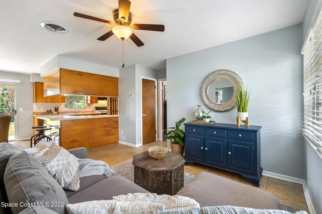 Photo of 973 Cardon Drive