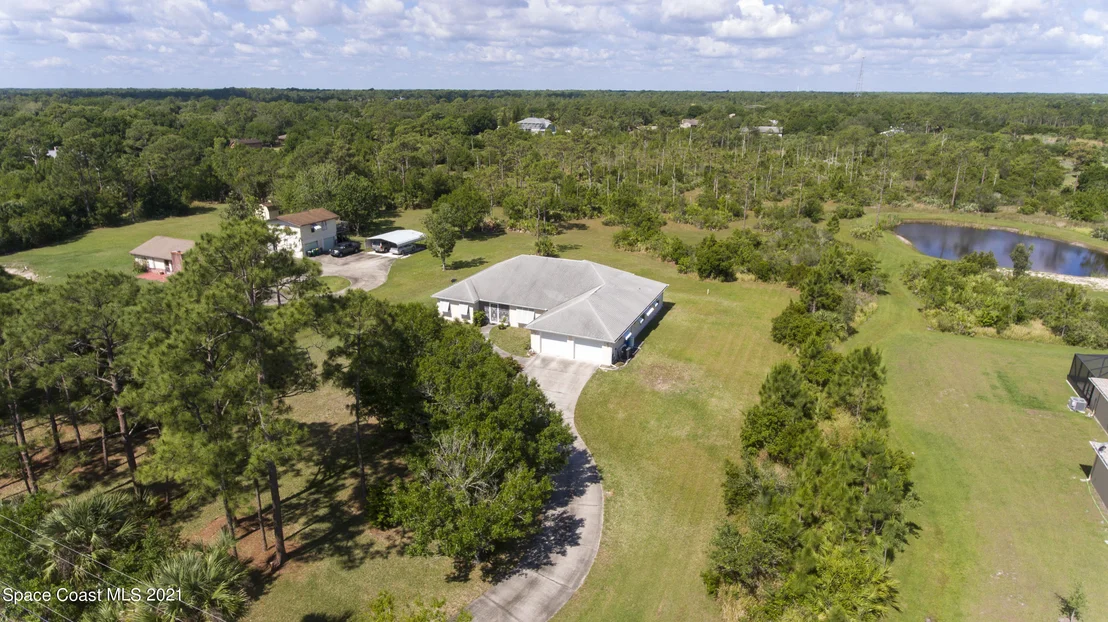 Photo of 2770 Weber Road