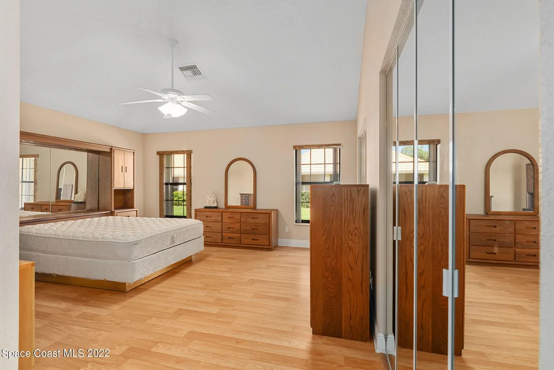 Photo of 1655 James Circle