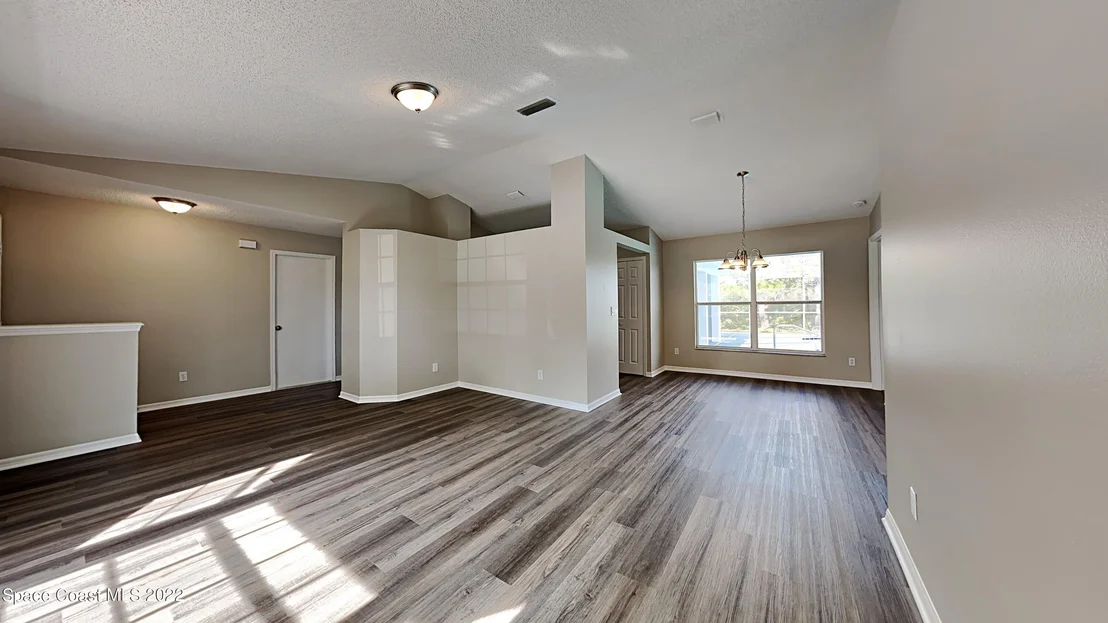 Photo of 4906 Buttonwood Drive
