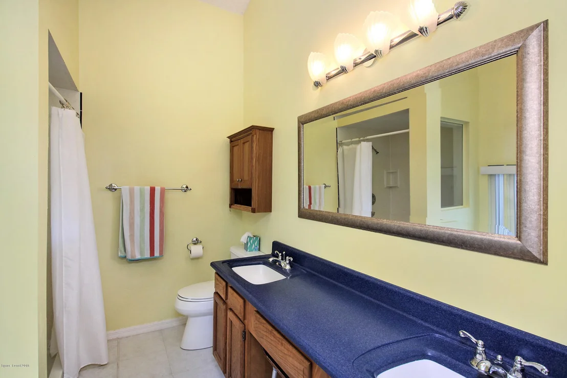 Photo of 922 Jamestown Drive
