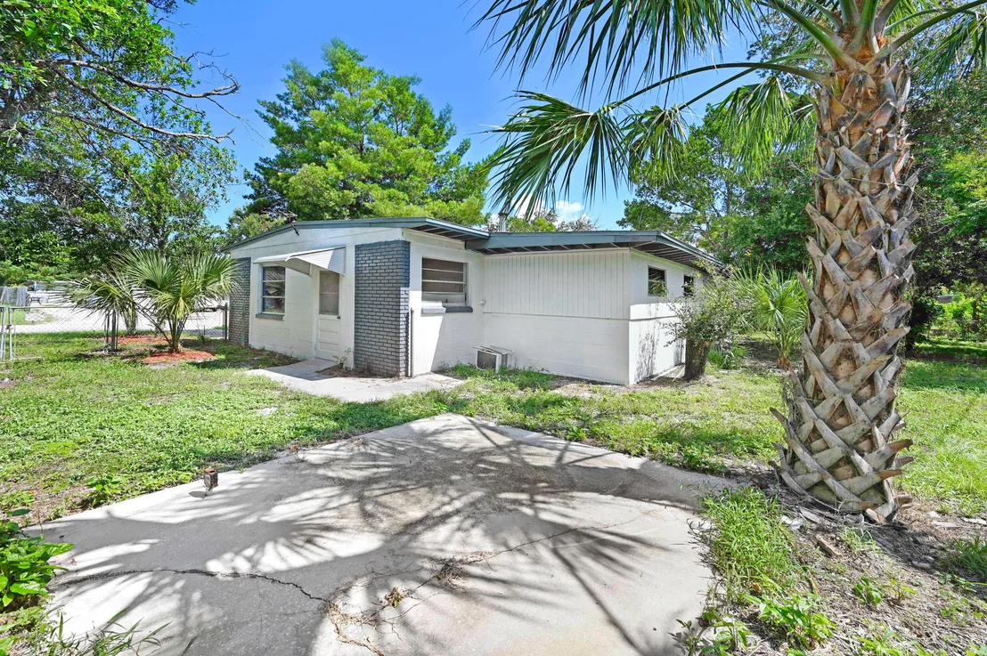 Photo of 1211 Westview Drive