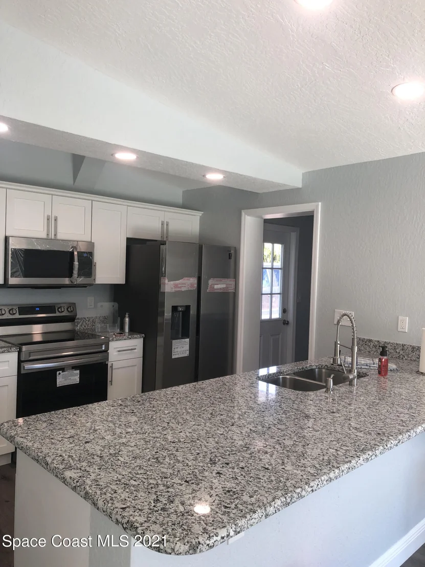 Photo of 876 Vance Circle NE