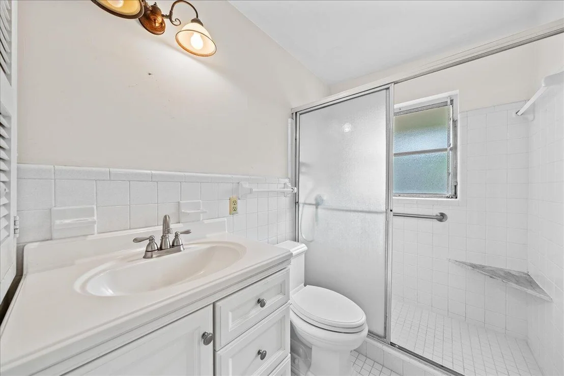 Photo of 550 Seabreeze Drive