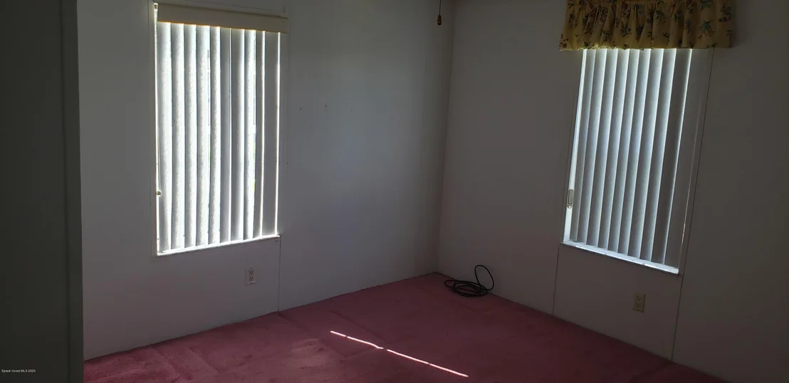 Photo of Unit 0 at 5462 Bannock Street