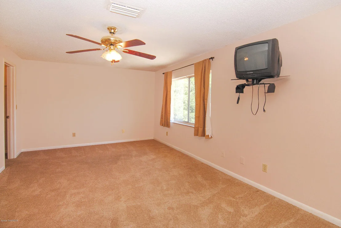 Photo of Unit 63 at 1880 Murrell Road