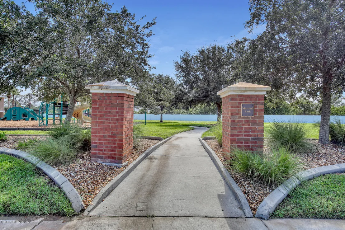 Photo of 2371 Bridgeport Circle