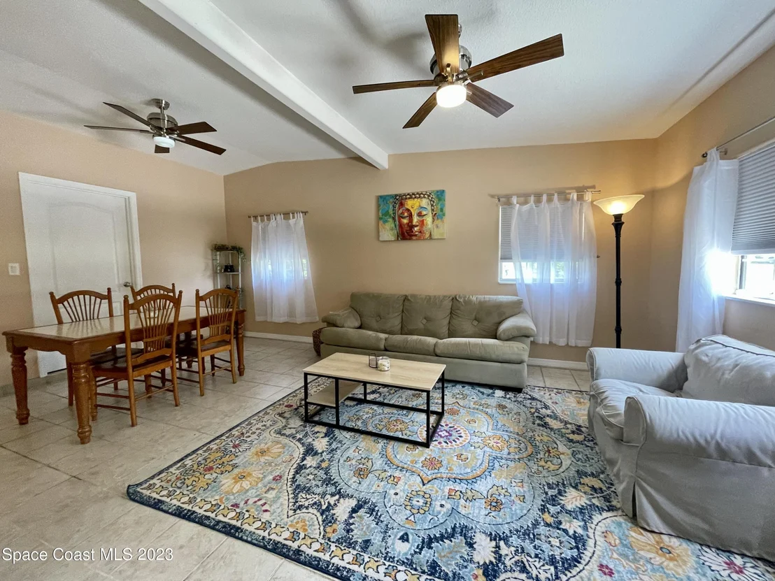 Photo of 255 Lee Road