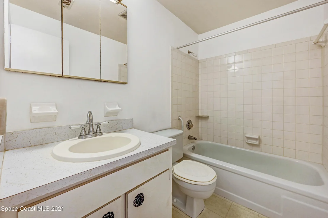 Photo of 1123 Hermosa Drive