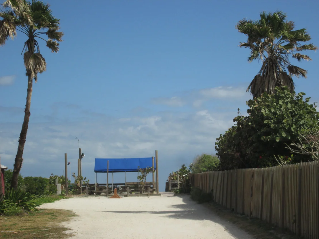 Photo of 255 Cardinal Drive
