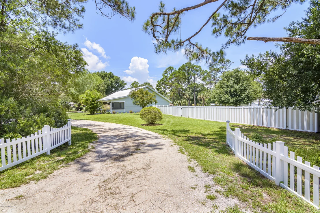 Photo of 2151 Friday Road