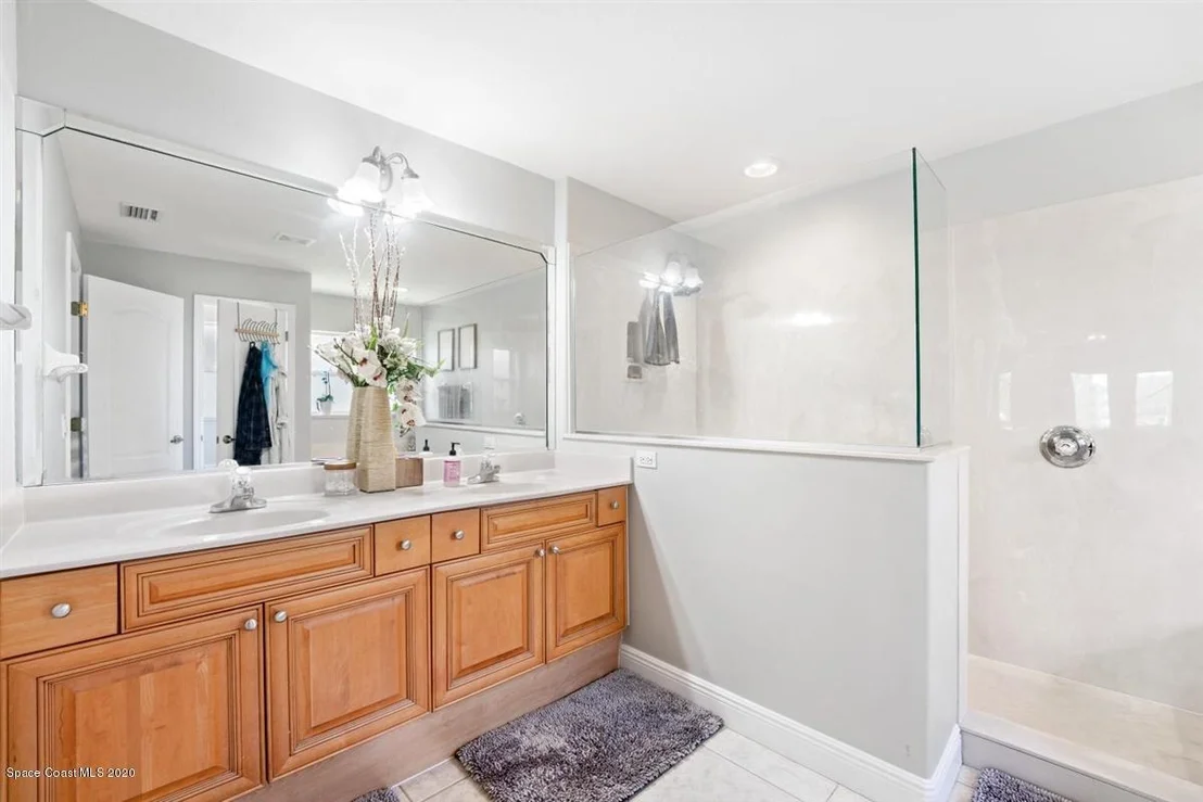 Photo of 1777 Auburn Lakes Drive