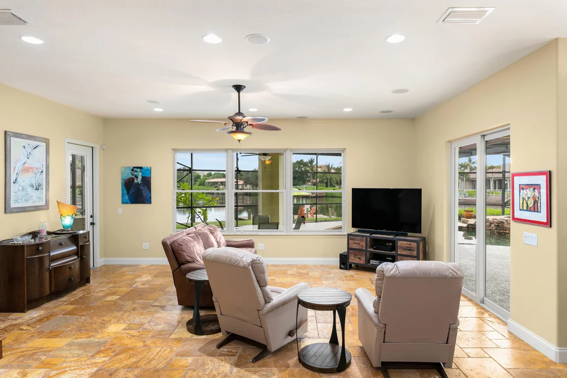 Photo of 142 Windward Way