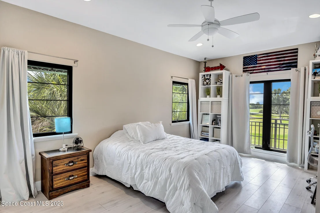 Photo of 184 Whaler Drive