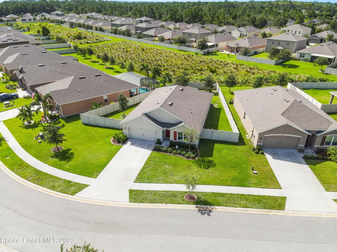 Photo of 849 Forest Trace Circle