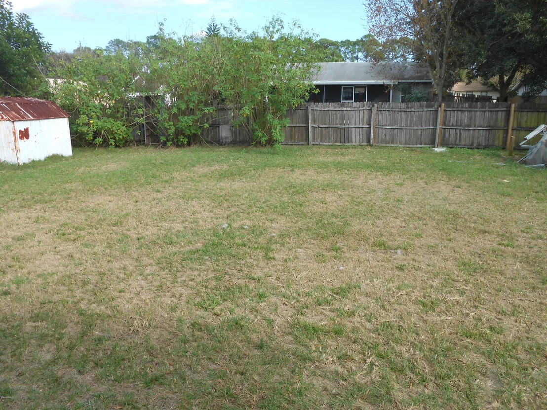 Photo of 6589 Dixie Avenue