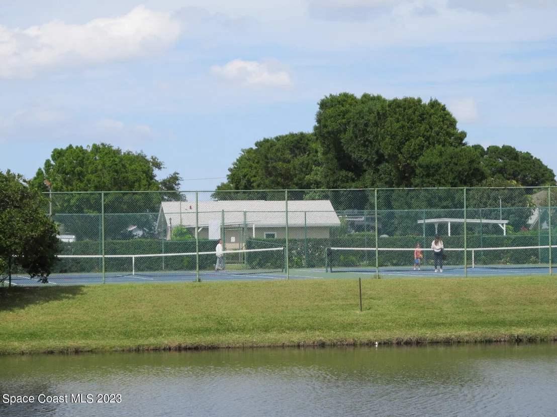 Photo of 930 S Fork Circle