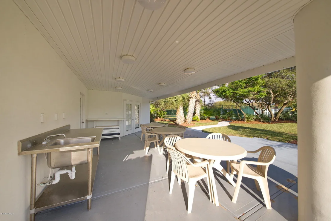 Photo of 2258 Mockingbird Lane