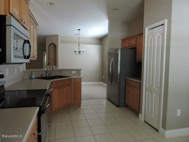 Photo of 602 Waterside Circle