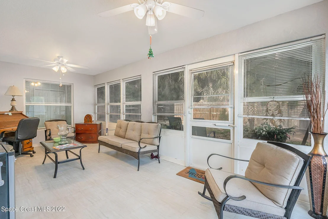 Photo of 1137 Scyphers Street NE