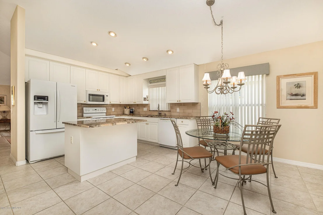 Photo of 7237 Broderick Drive