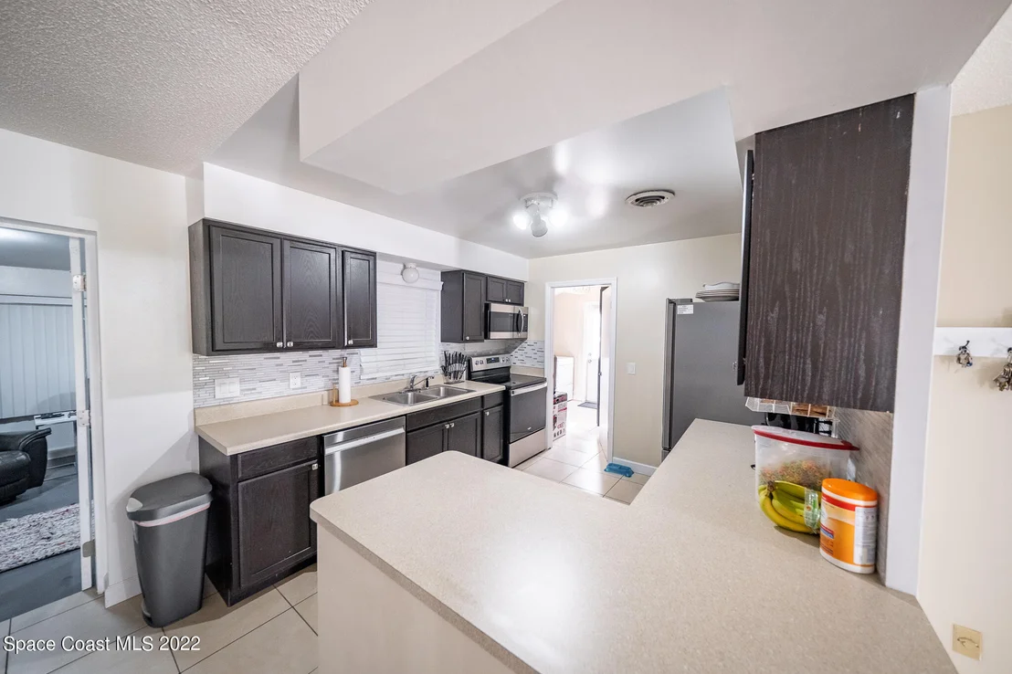Photo of 982 Cardon Drive