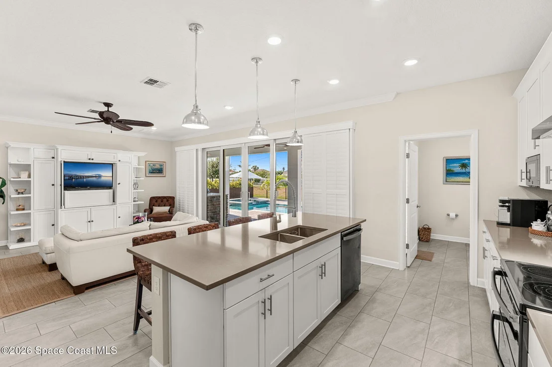 Photo of 420 Strand Drive
