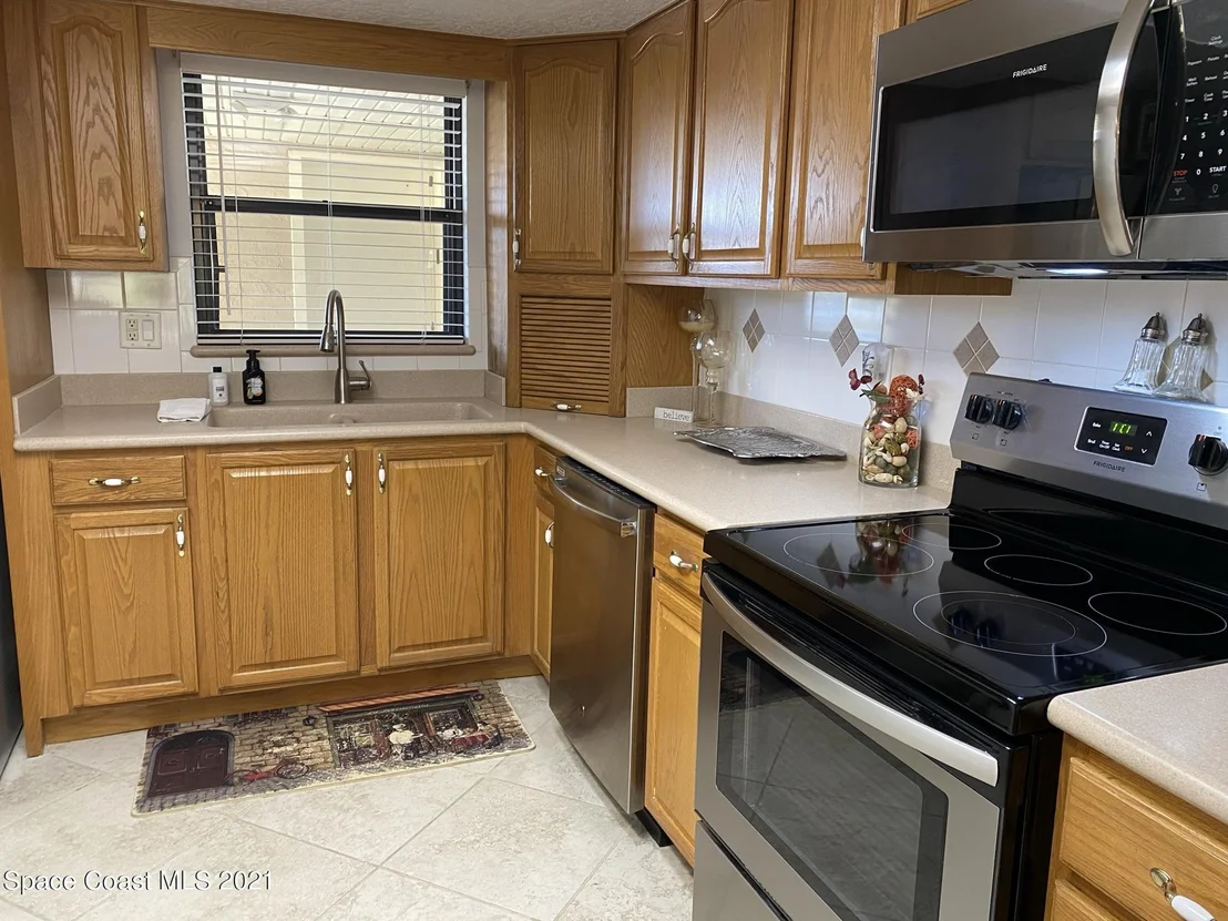 Photo of Unit 1233 at 305 Tangle Run Boulevard