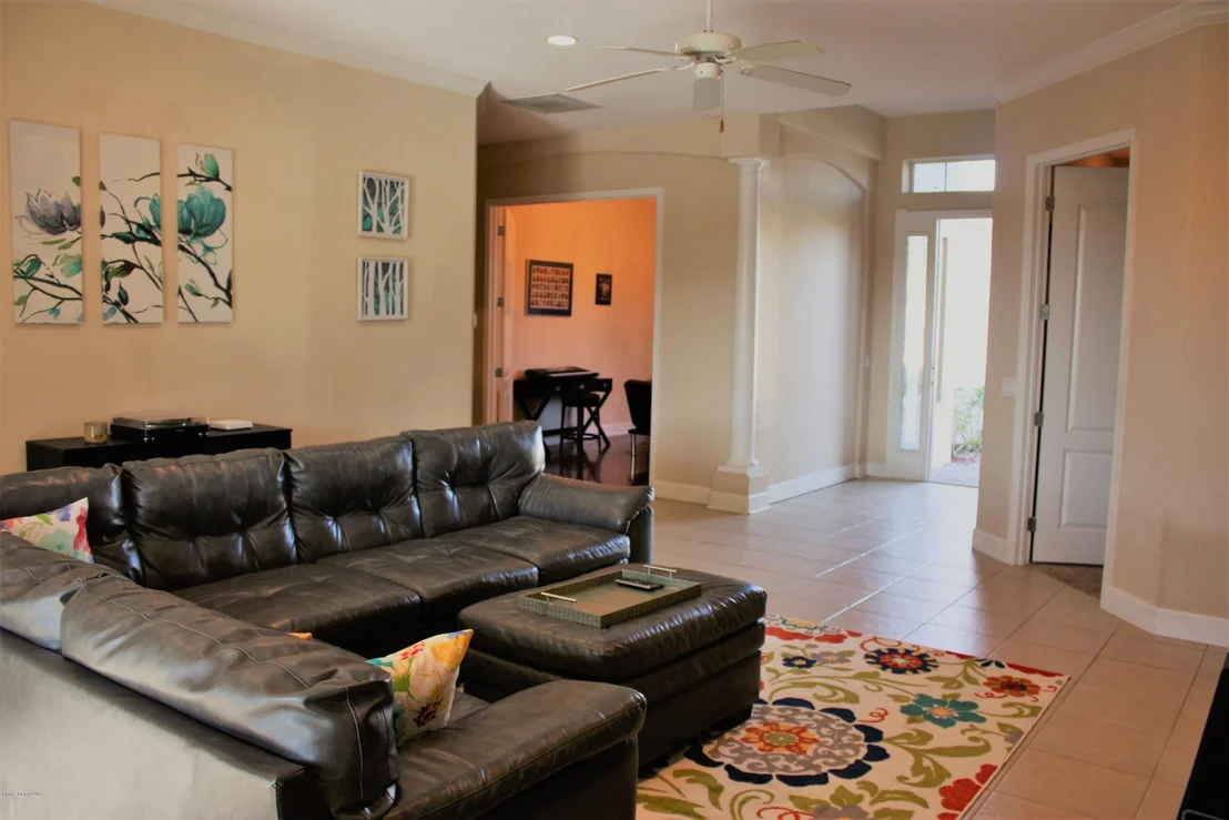 Photo of 5940 Rusack Drive