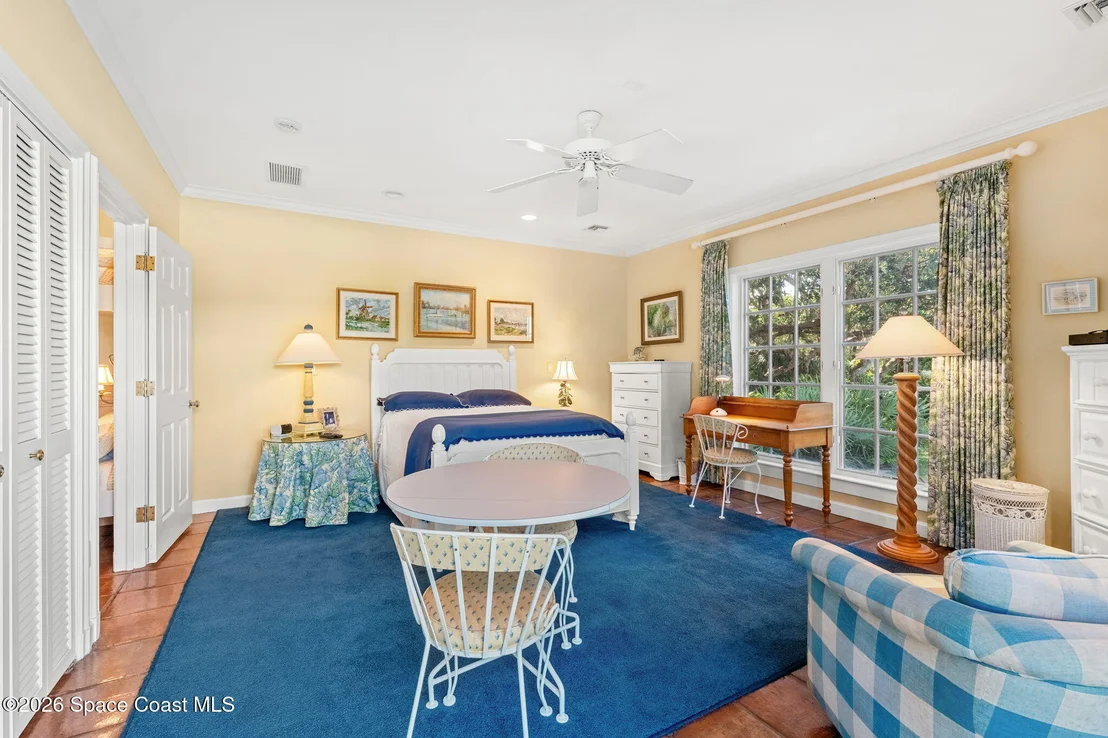 Photo of 680 Ocean Road