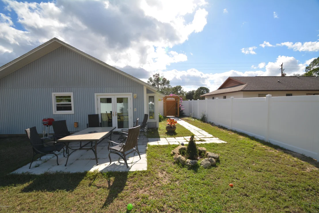 Photo of 4544 Alfred Street