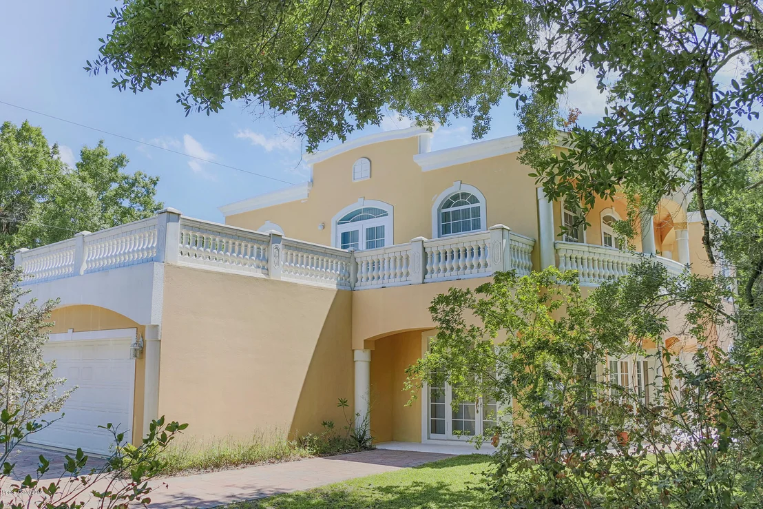 Photo of 1996 Hedden Place