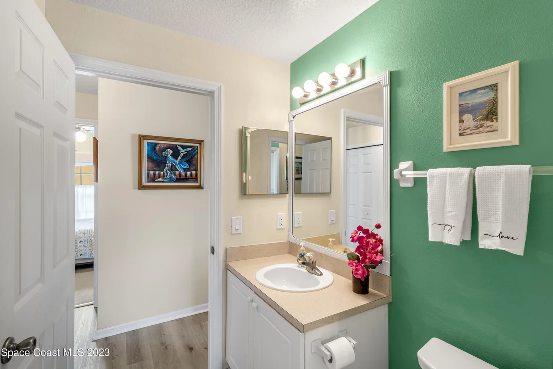 Photo of Unit 101 at 910 Luminary Circle