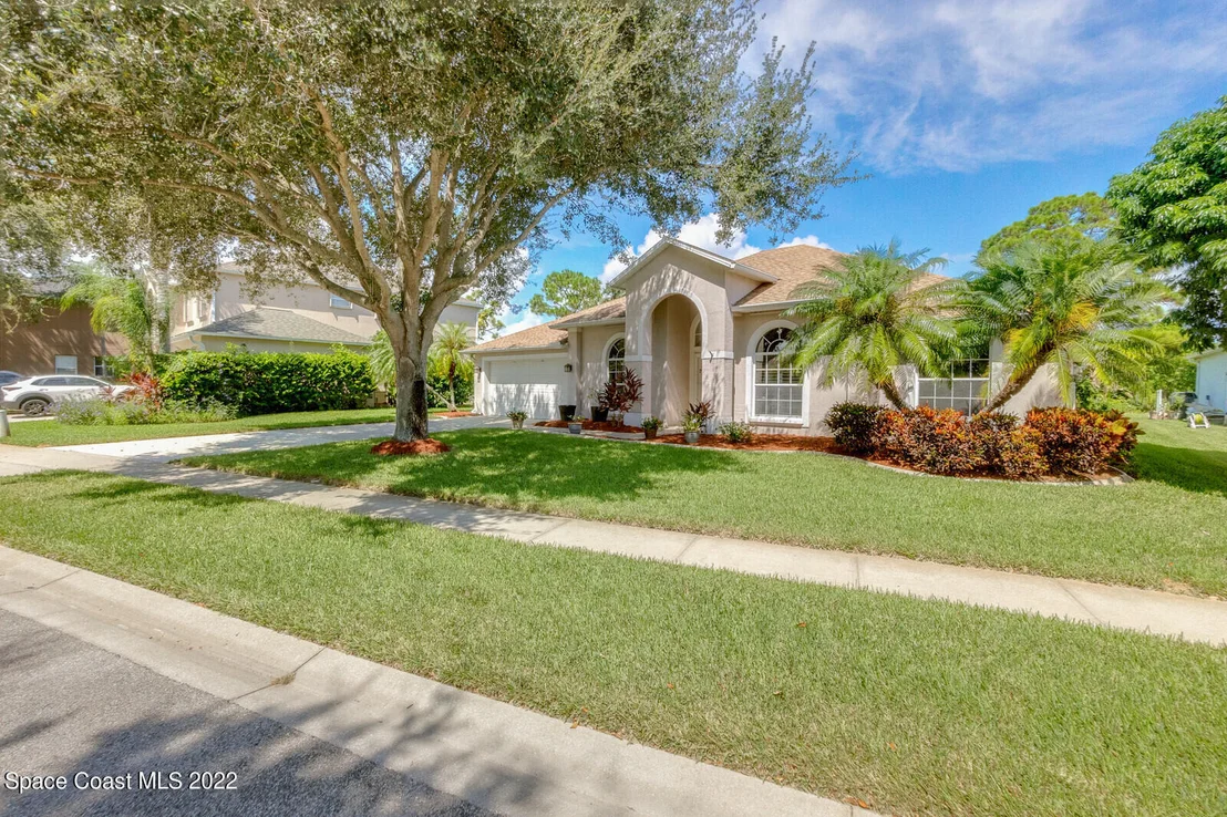Photo of 2732 Englewood Drive