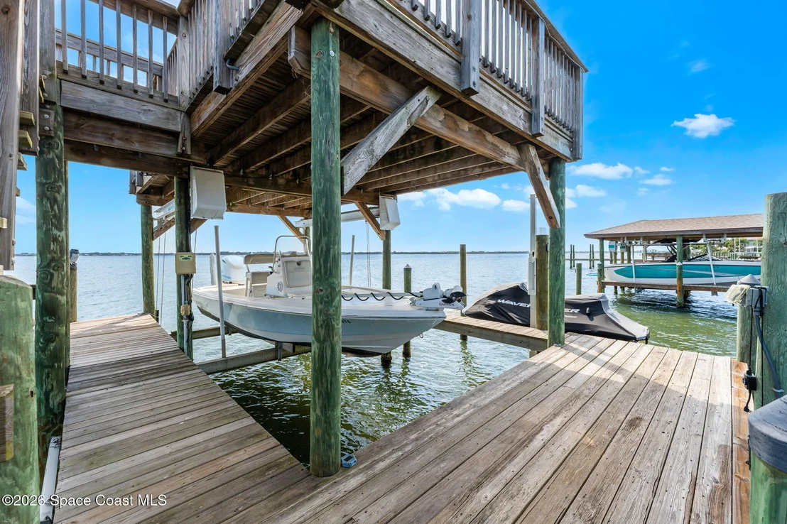 Photo of 417 Riverview Lane
