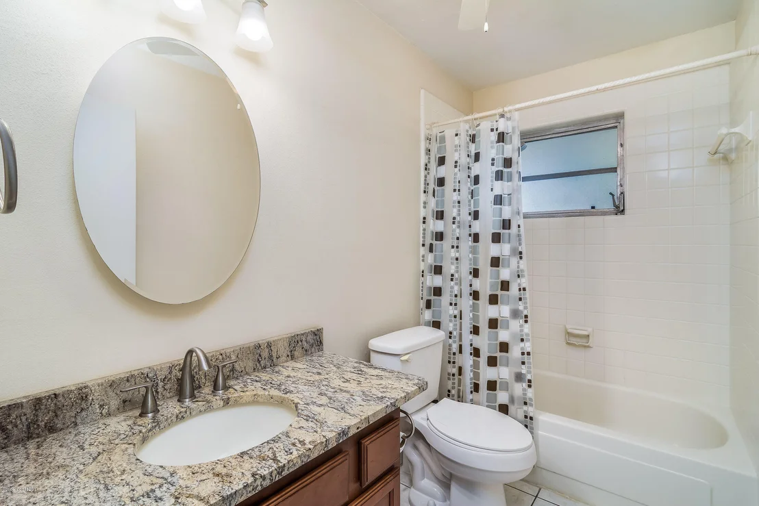 Photo of 2938 Chipper Drive NE