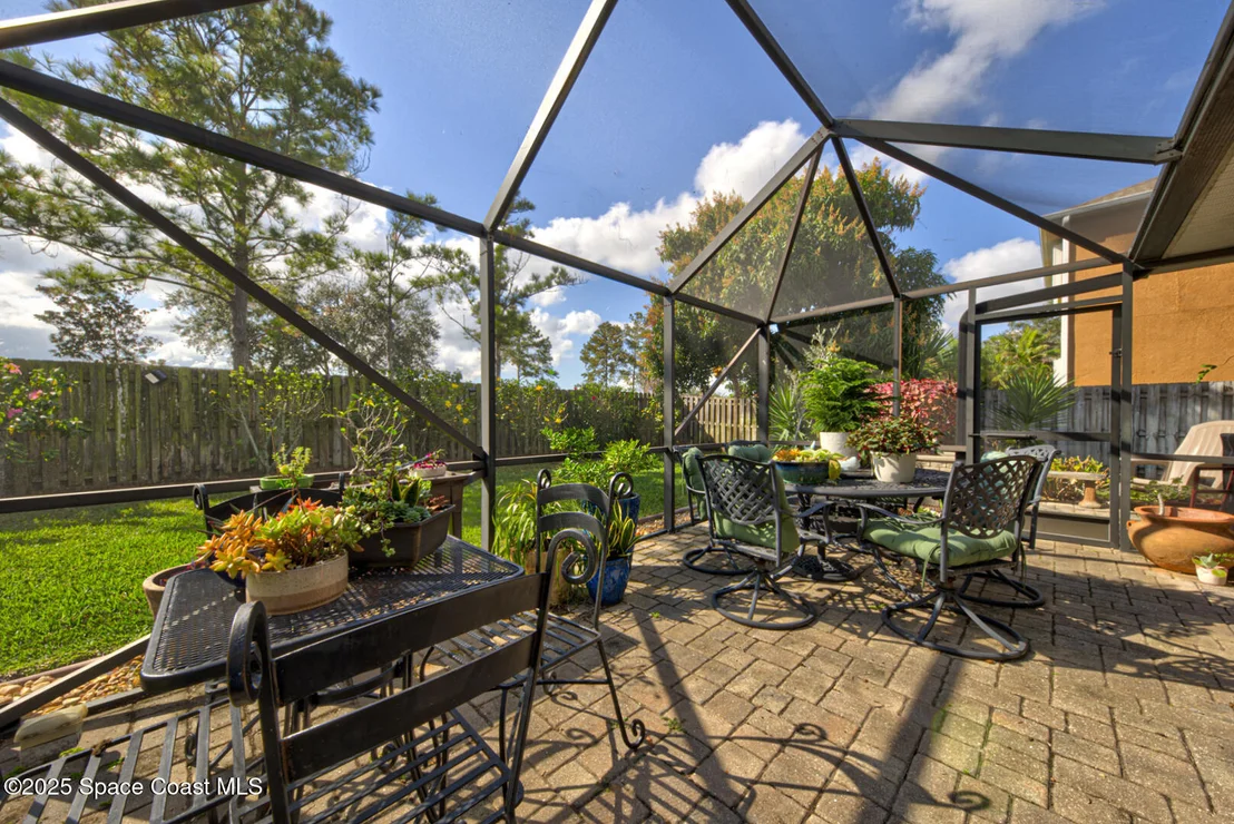 Photo of 1815 Botanica Circle
