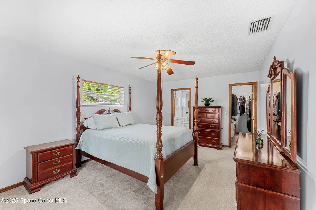 Photo of 396 Dolphin Street