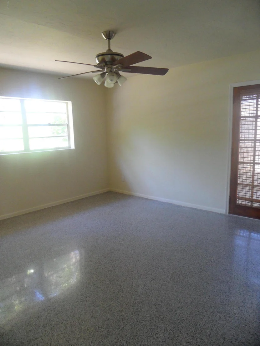 Photo of 311 Avenida De Paz