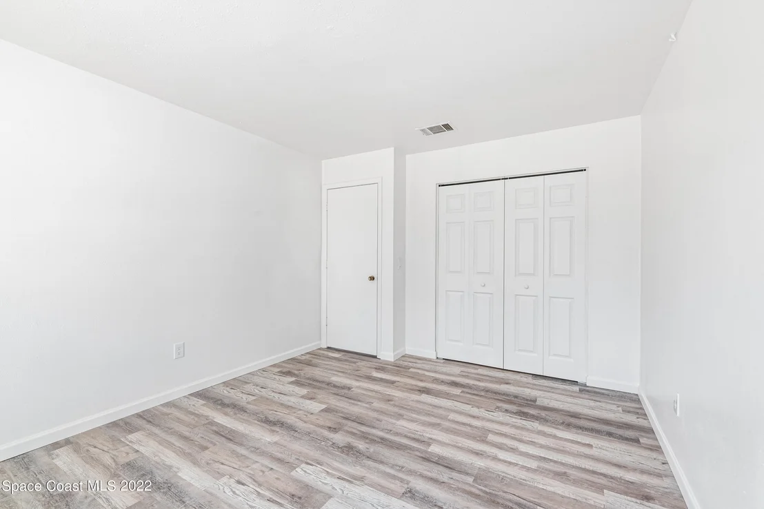 Photo of 1311 Mariposa Drive NE