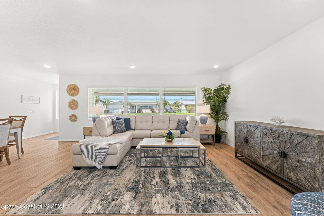 Photo of 339 Brightwaters Drive