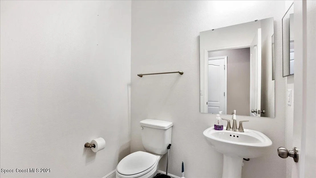 Photo of 4765 Byron Street