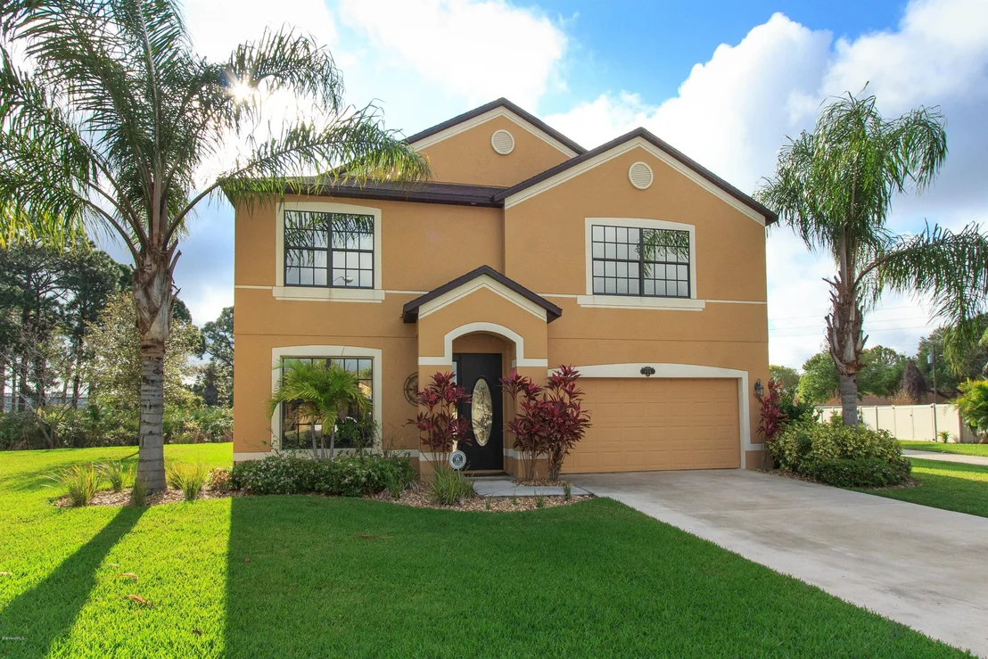 Photo of 904 Whetstone Place