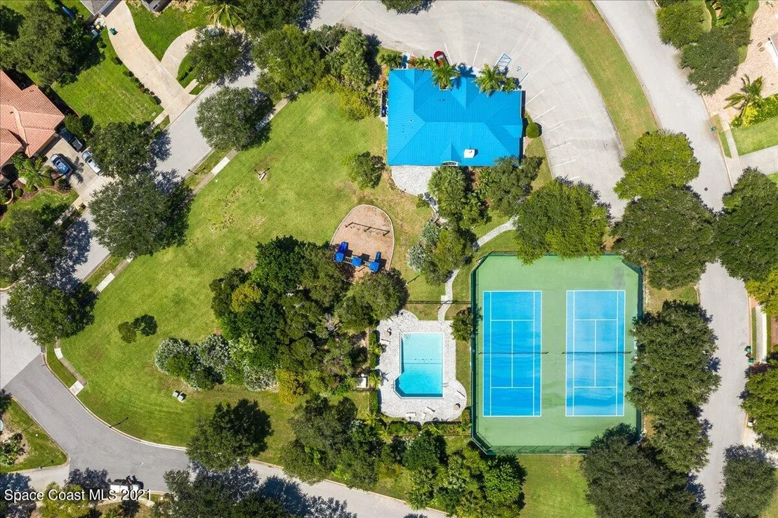 Photo of 505 Sanderling Drive