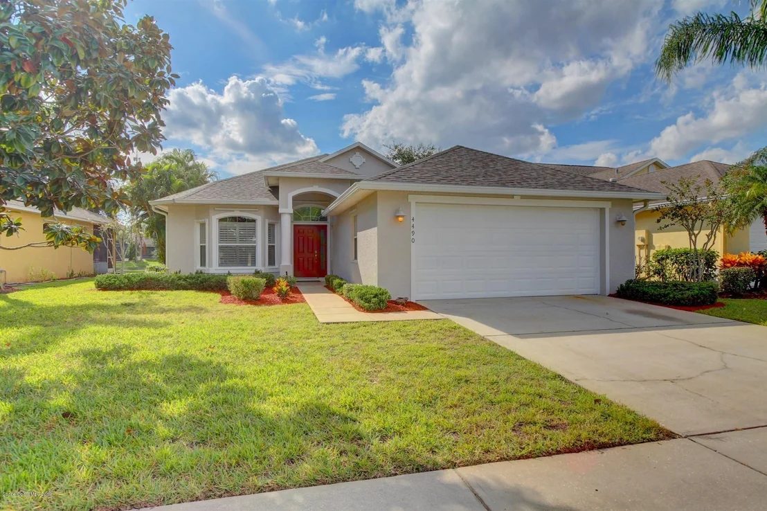 Photo of 4490 Portage Trail