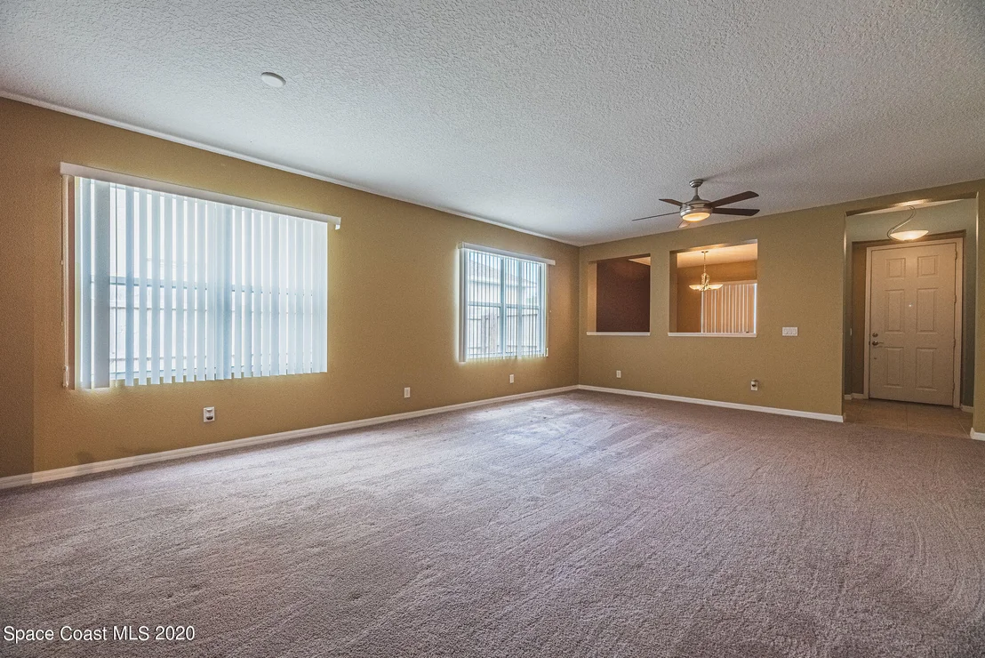 Photo of 949 Riviera Point Drive