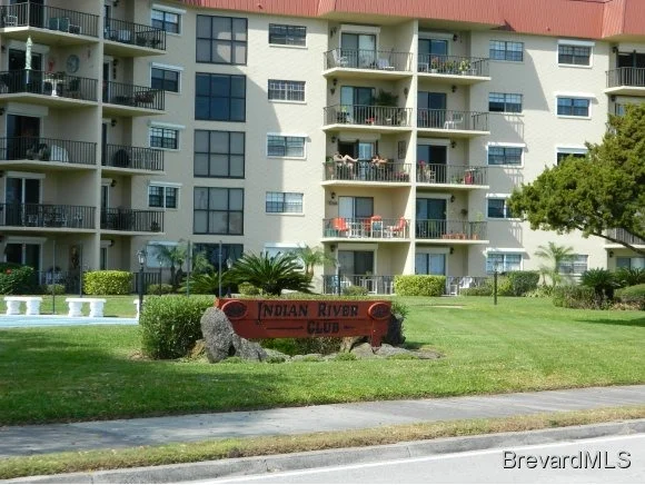 Photo of Unit 102B at 1049 Rockledge