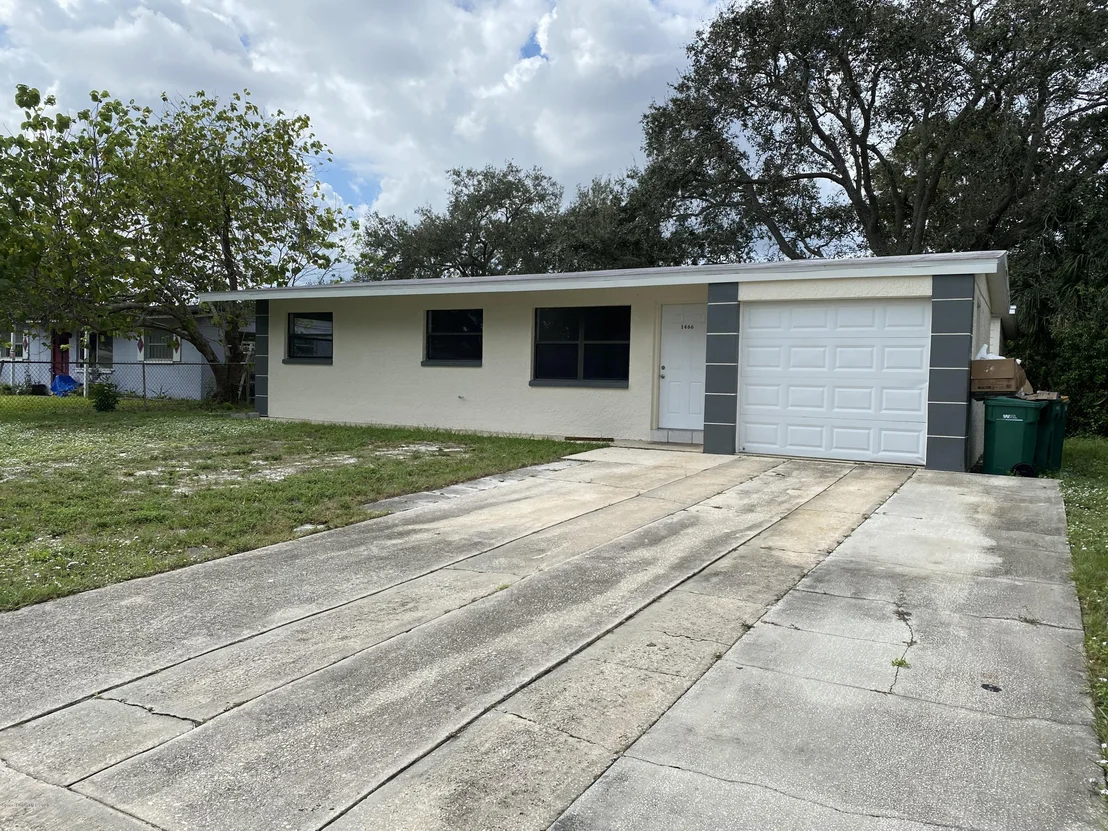 Photo of 1466 Arnold Drive