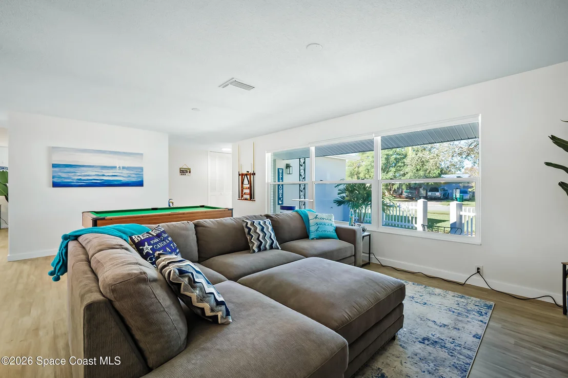 Photo of 557 Ixora Drive